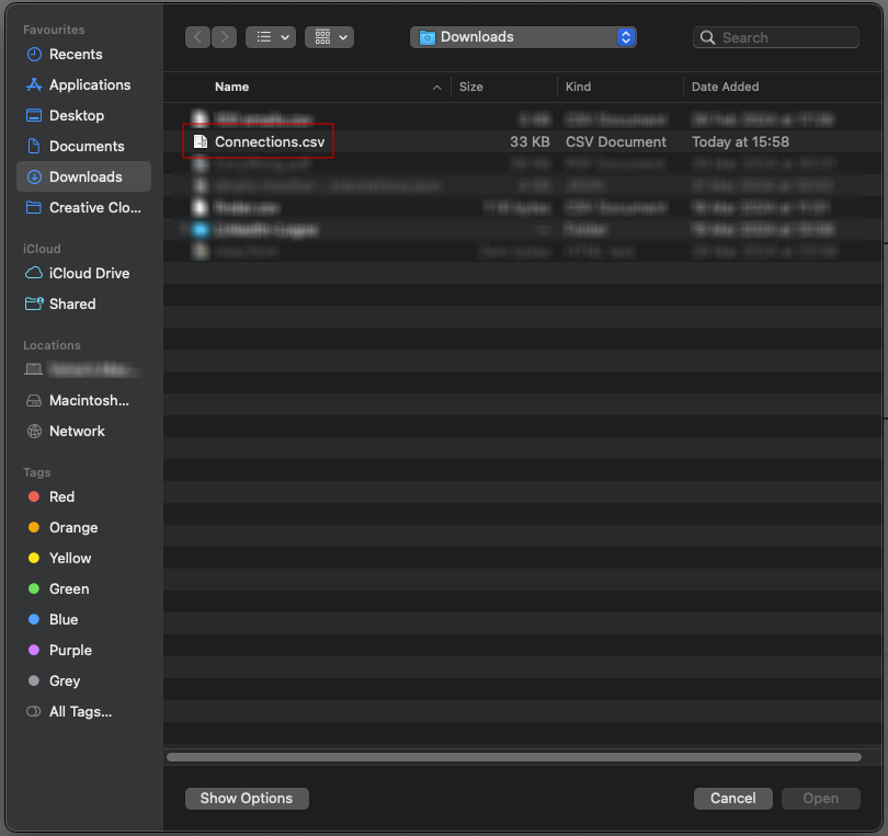 Captura de pantalla de una interfaz de buscador de archivos de computadora con un archivo 'Connections.csv' resaltado.
