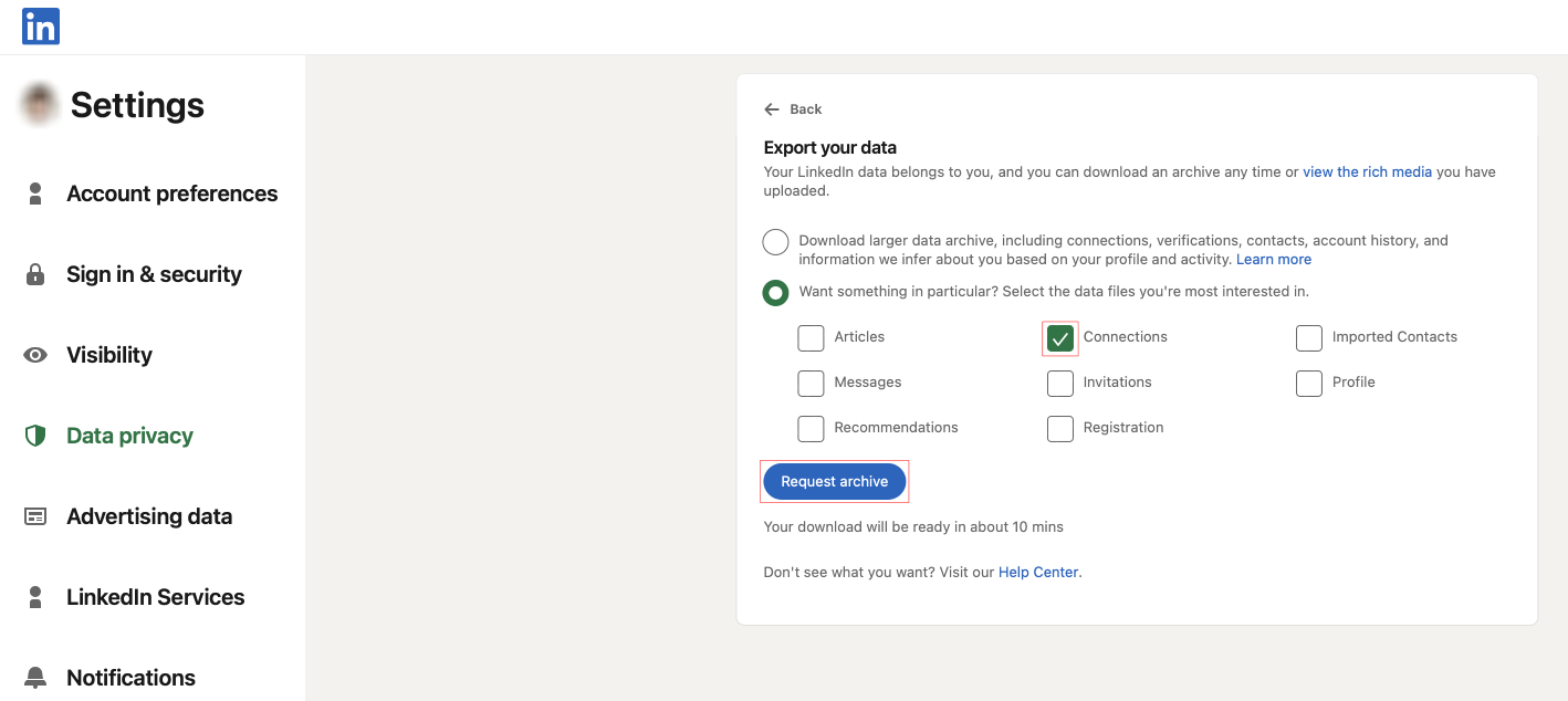 El menú "Exporta tus datos" de LinkedIn con una marca de verificación junto a "Conexiones" y el botón "Solicitar archivo" resaltado