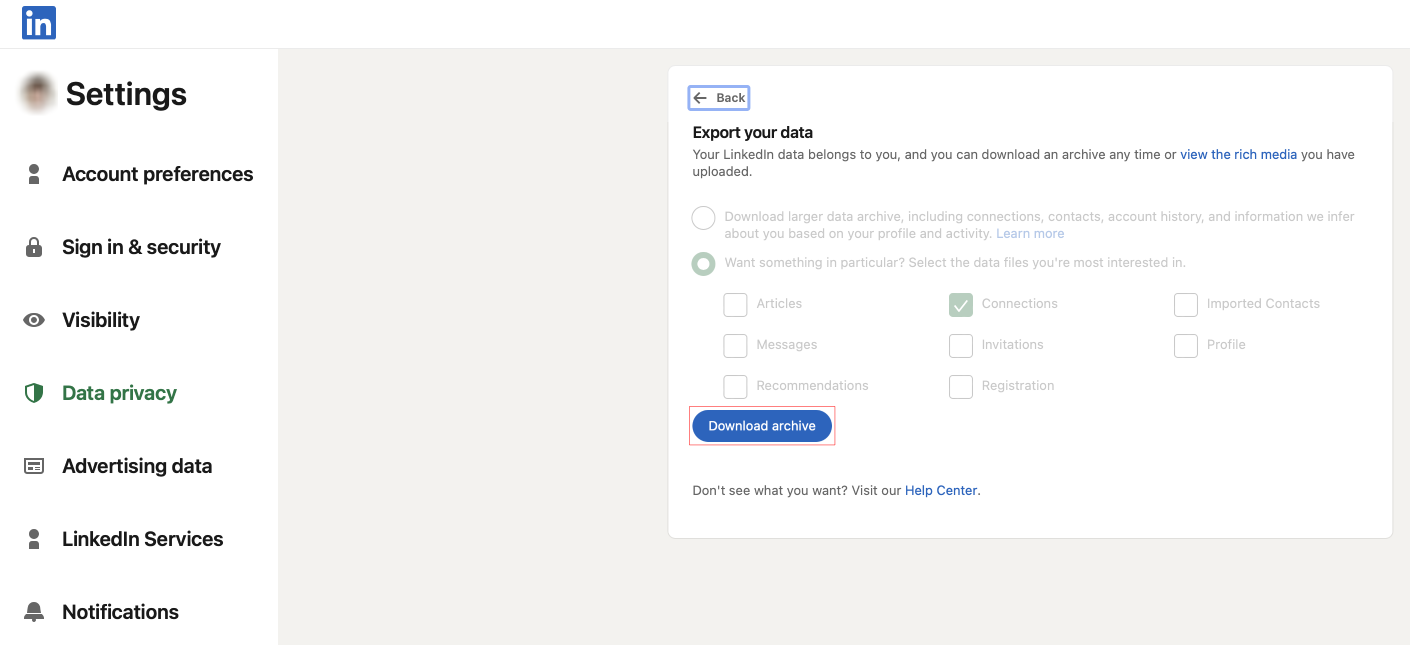 El menú "Exporta tus datos" de LinkedIn con el botón "Descargar archivo" resaltado.