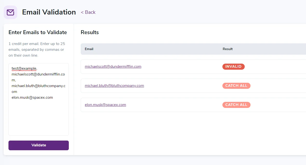 Validador de correos de ZeroBounce con resultados para tres direcciones ingresadas
