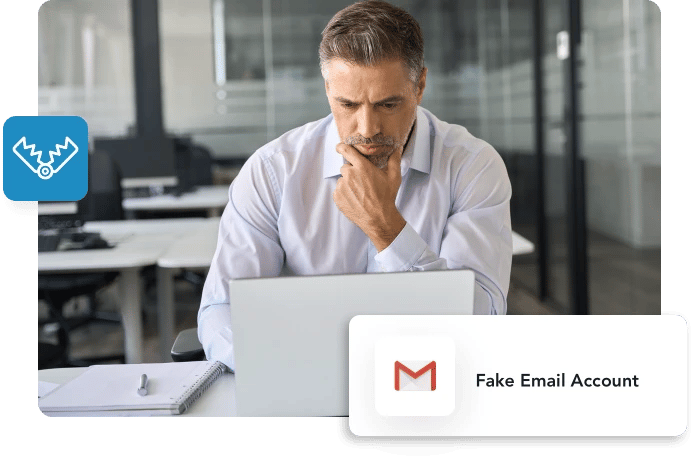 Hombre utilizando la validación de correo electrónico detecta trampas de spam y correos electrónicos no válidos